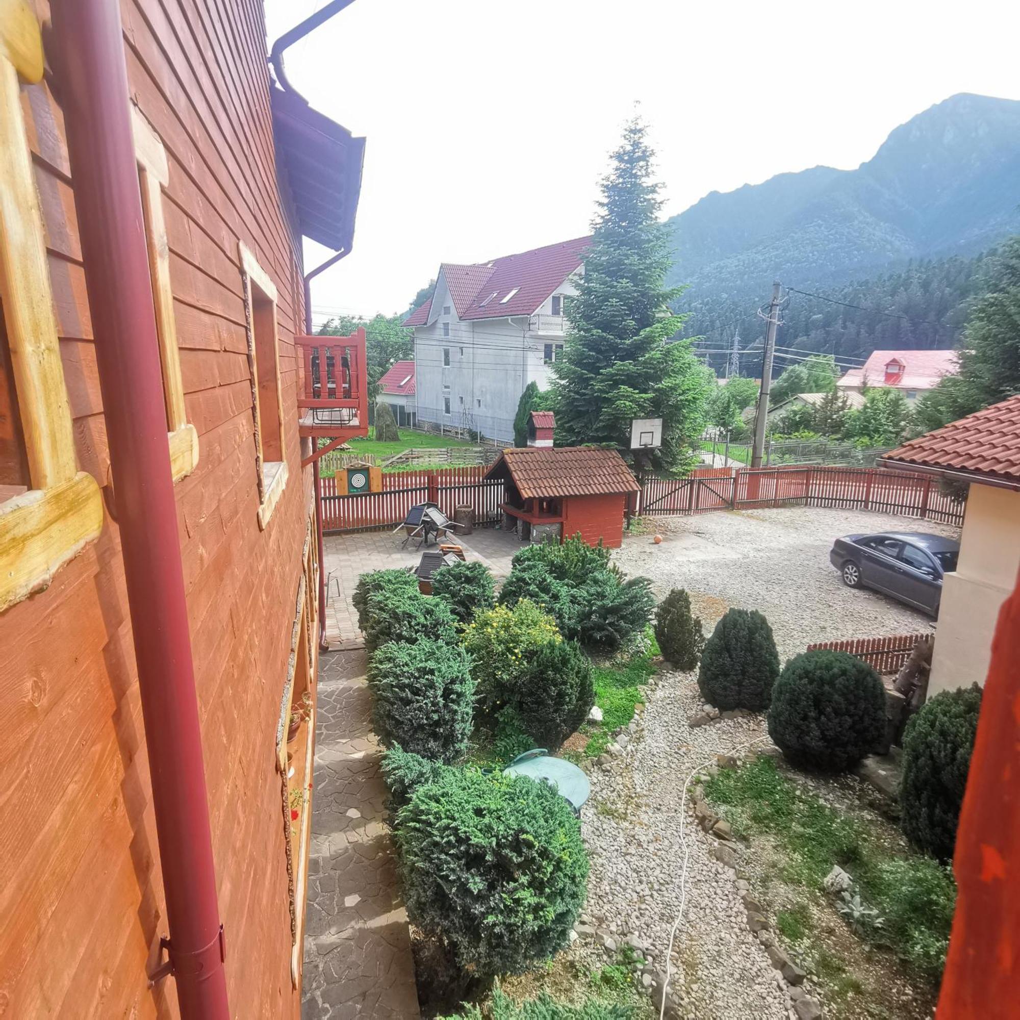 Pensiunea Fara Nume Buşteni Exteriér fotografie